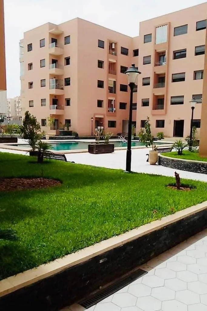 Appartement Centre Ville Residence Avec 2 Piscines Marakeş 0*,