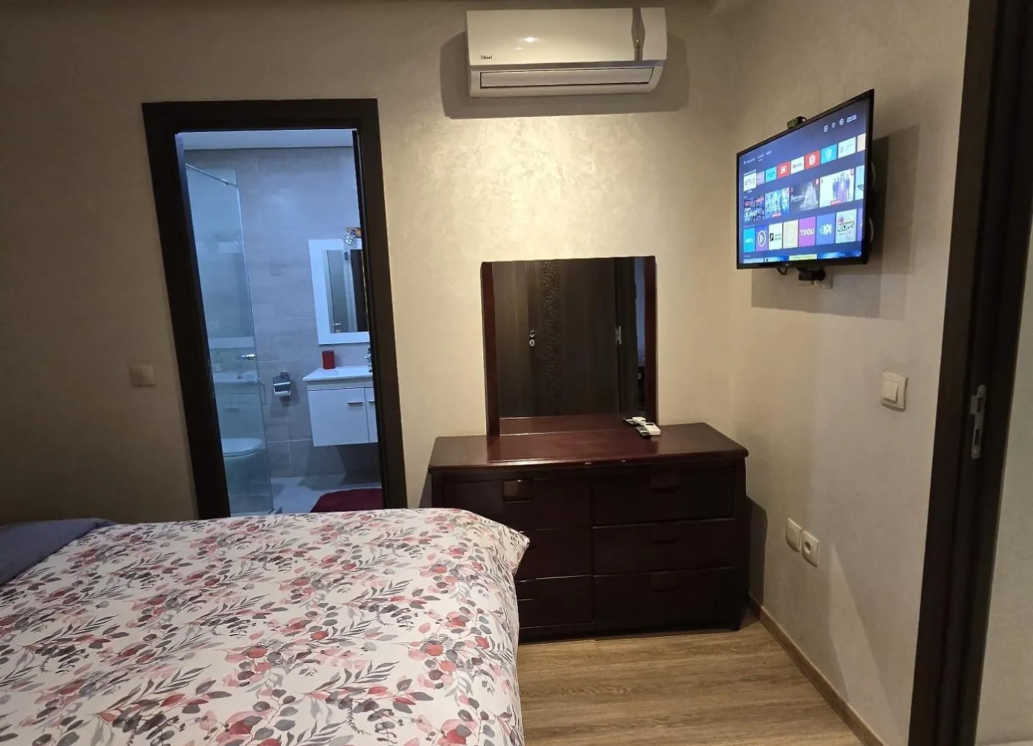 Appartement Centre Ville Residence Avec 2 Piscines Marrakesh Morocco