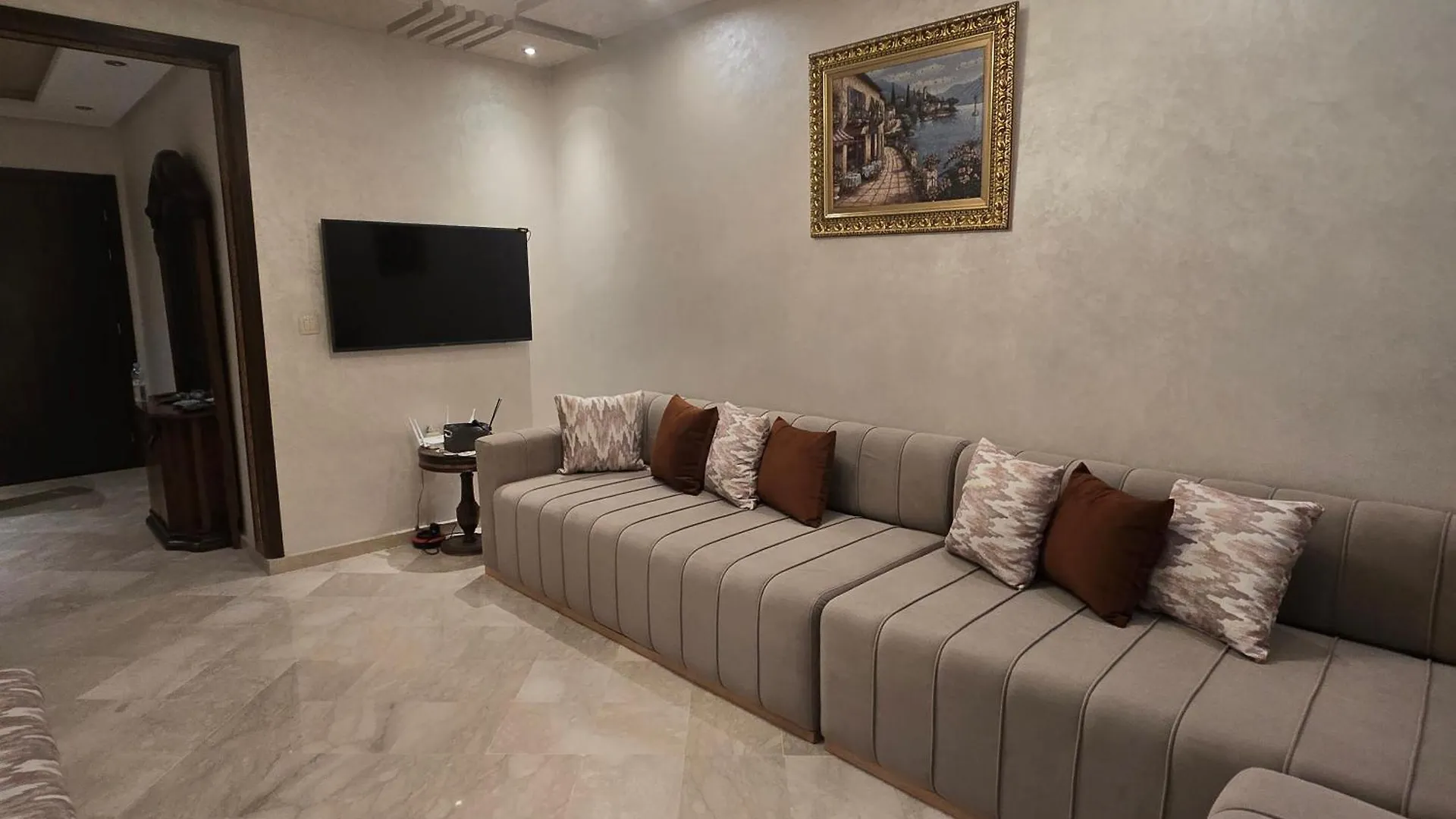 Appartement Centre Ville Residence Avec 2 Piscines Marrakesh